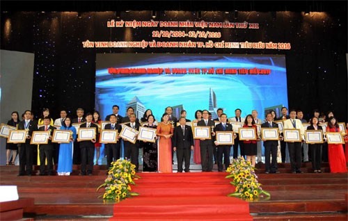 Ho Chi Minh City honors outstanding entrepreneurs - ảnh 1